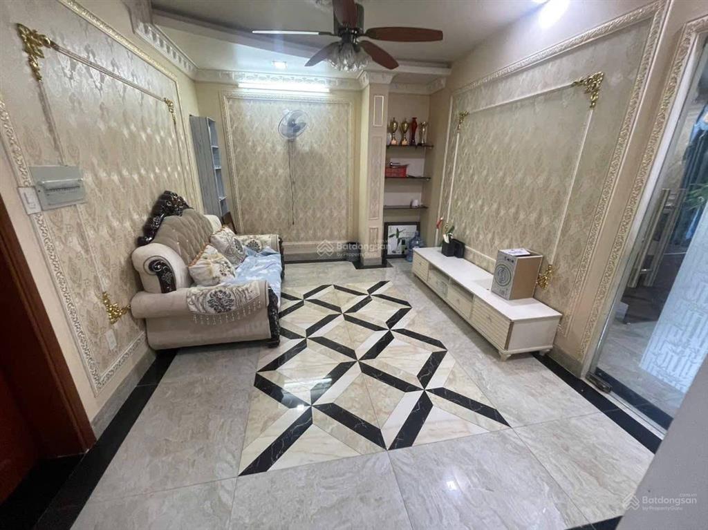 Biệt thự full nội thất khu tên lửa 200m2. đối diện công viên