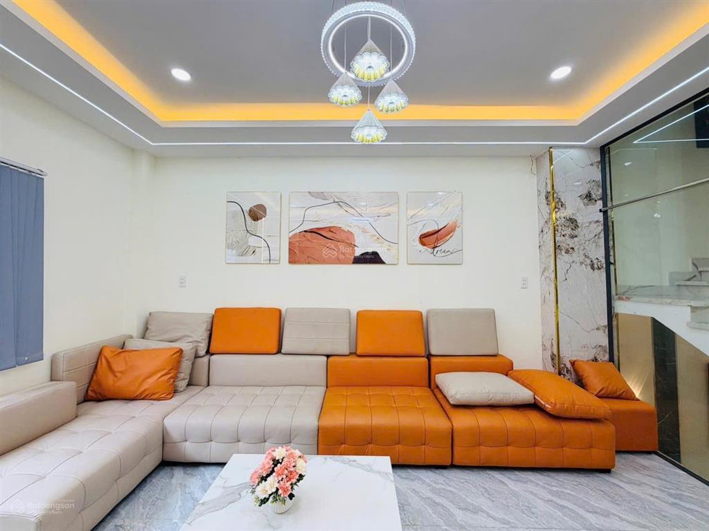 Nhà hẻm trường chinh, ttn, dt 4x16, trệt lửng, 3 lầu giá 8,5 tỷ