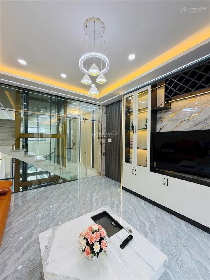 Nhà hẻm trường chinh, ttn, dt 4x16, trệt lửng, 3 lầu giá 8,5 tỷ