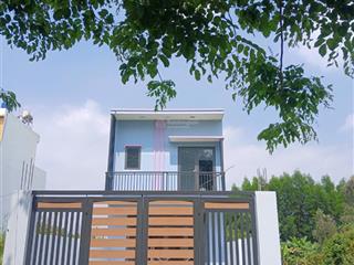 Nhà sổ riêng hoàn công gần cầu rạch tra, dt 175m2 ( 5m x 36m)  sân xe hơi , 3p/ ngủ