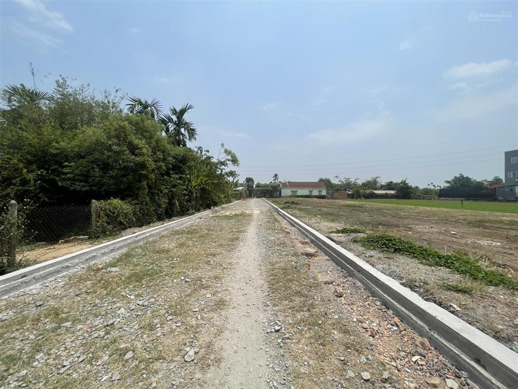 Đất thổ cư cách đường bình mỹ 150m, dt 100m2 ( 5m x 2m)  đường nhựa 7m