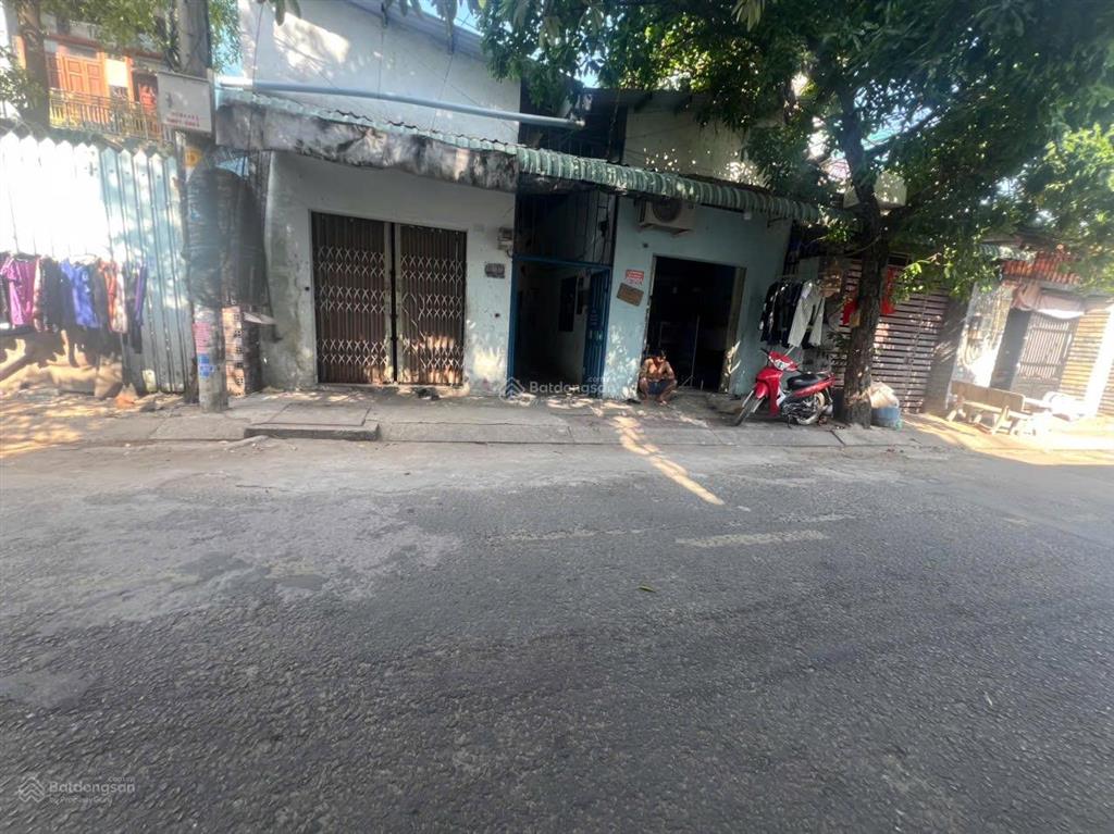 Bán dãy trọ gần ngã 3 đông quang , dt 196m2 ( 7,75m x 25m)  thu nhập 20tr/ tháng