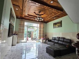 Bán nhà gồm xưởng và nhà 3,5 tấm, mặt tiền đường vườn thơm, bình chánh