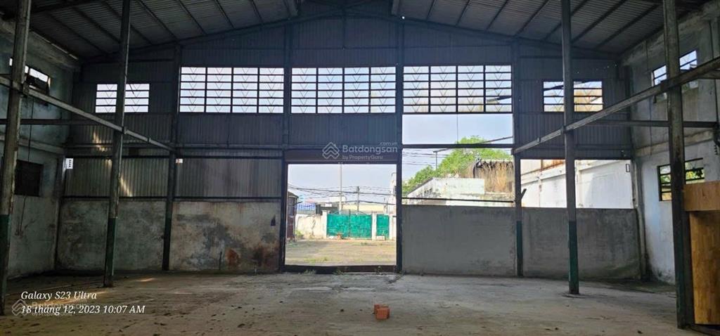 Bán nhà mt đường vĩnh lộc ngang 20 m tổng dt 1150 sổ hồng 760m thổ. đang vay 30 tỷ giá bán 35 tỷ