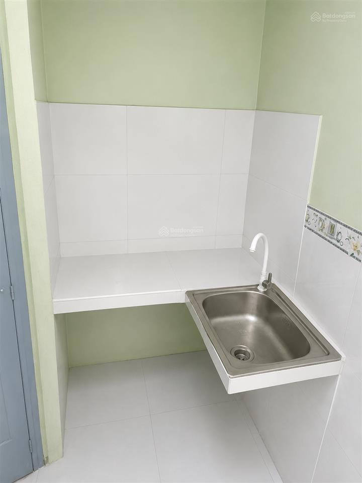 Bán nhà mới spa gần bến xe bùi công trừng, gần bến xe an sương, 2 tầng, hẻm 3 mét