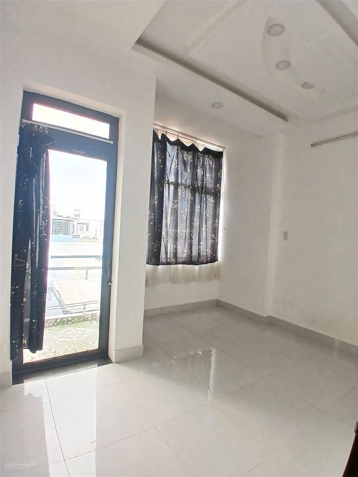 Cho thuê nhà riêng 4x13 đúc 3.5 tấm mt đường số 8 bình hưng hòa b cũ .bình tân