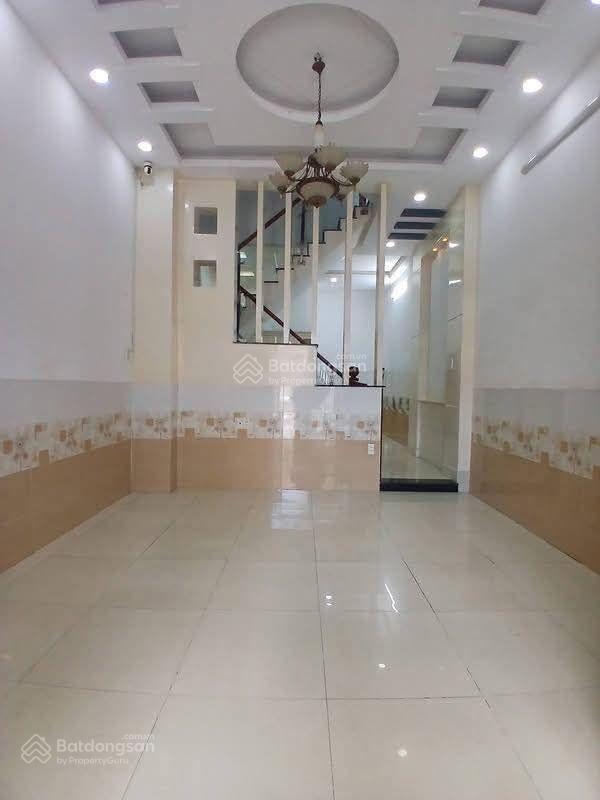 Cho thuê nhà riêng 4x13 đúc 3.5 tấm mt đường số 8 bình hưng hòa b cũ .bình tân