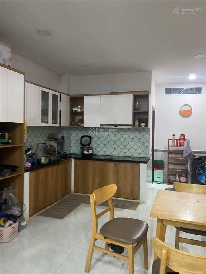 Cho thuê nhà riêng đường bình thành 4x14m đúc 1 lầu