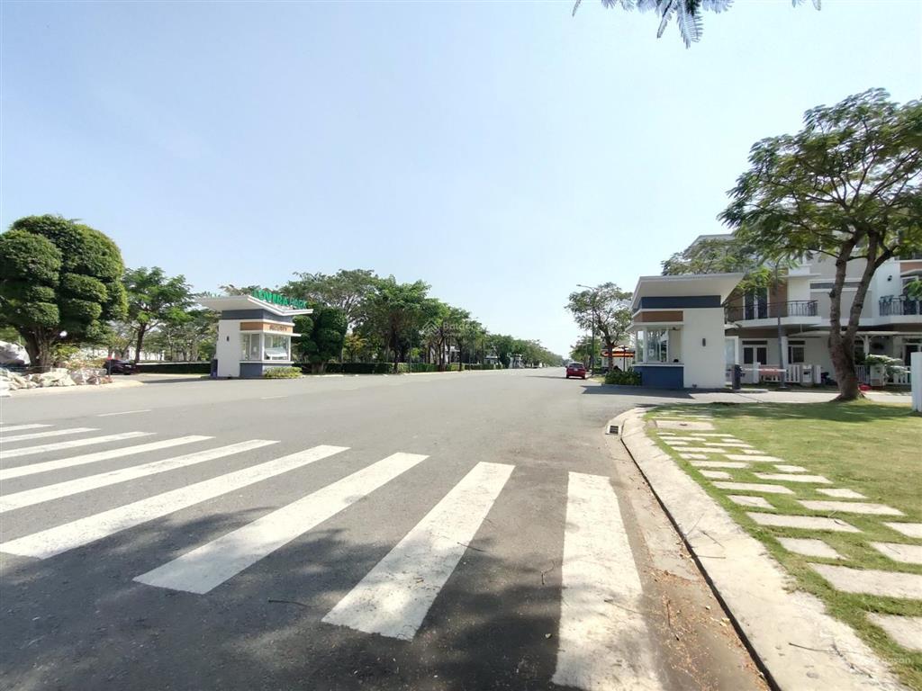 Bán căn mặt tiền đường 14 kinh doanh mua bán đông đúc