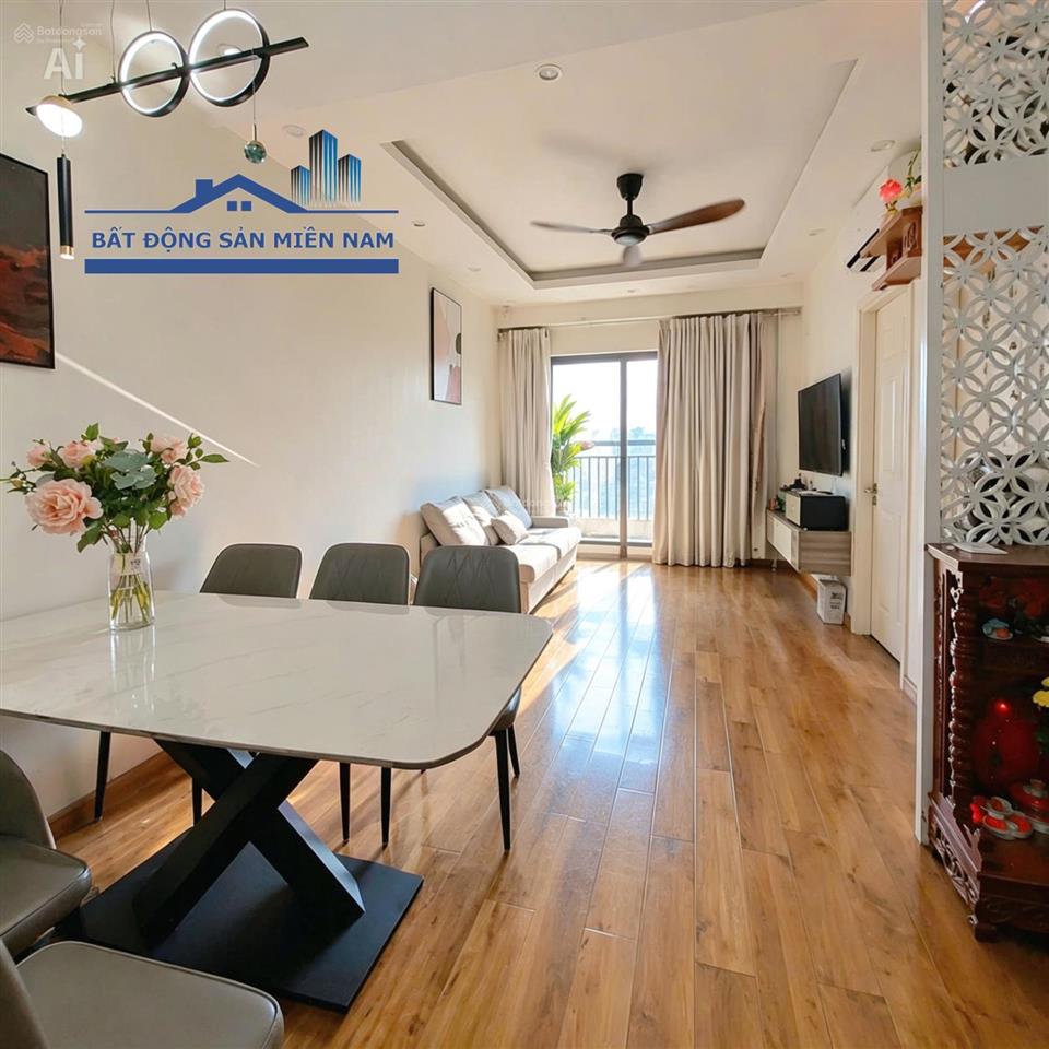 Căn 2pn block mới, bancong hướng đông, nhà đầy đủ nội thất. vị trí đẹp và hiếm căn bán.