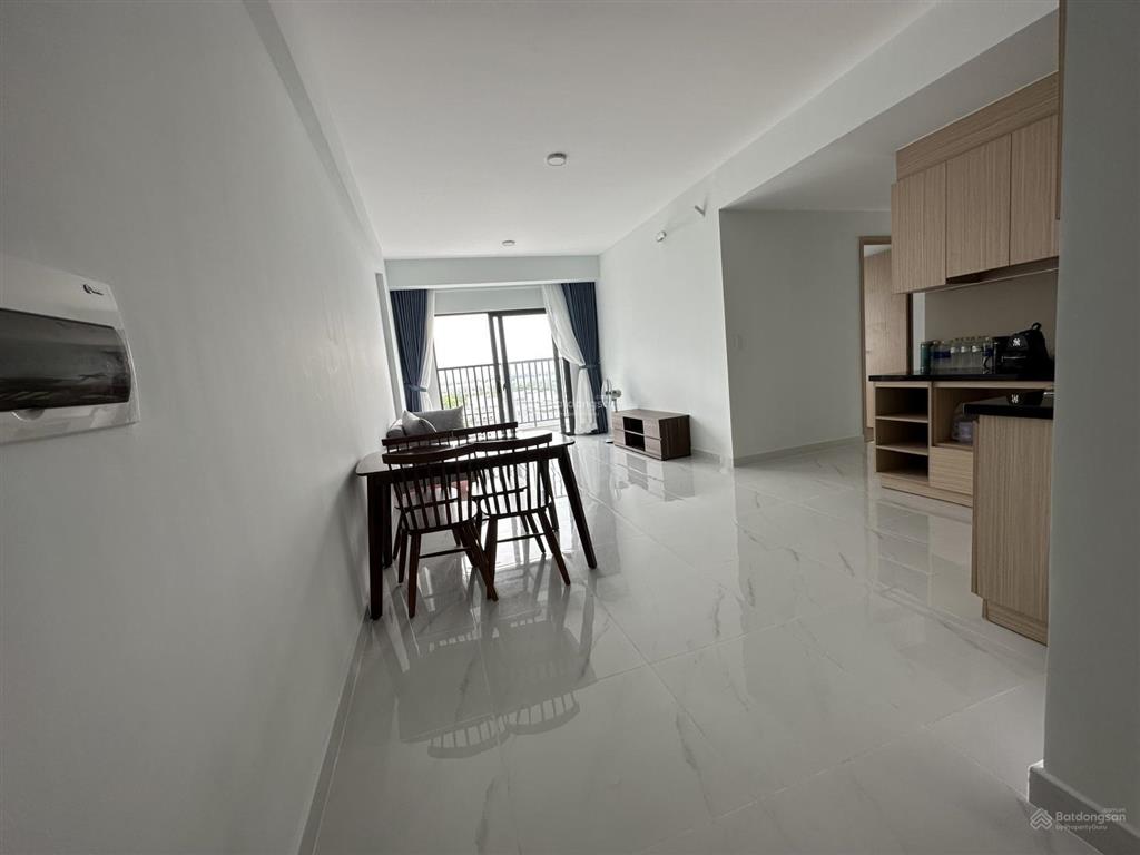 Bán căn 3pn đầy đủ nội thất  bancong hướng đông nam siêu mát