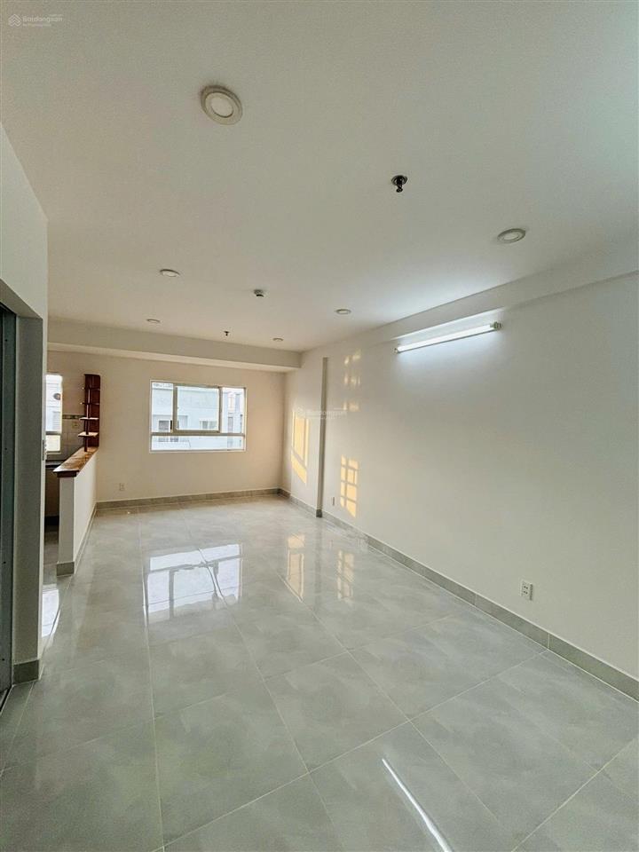 Cho thuê căn 50m2, view công viên, nhà mới, sạch sẽ