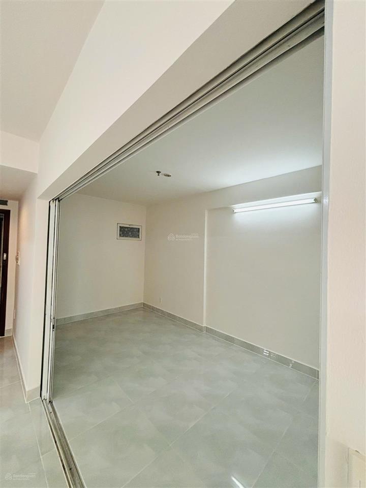Cho thuê căn 50m2, view công viên, nhà mới, sạch sẽ