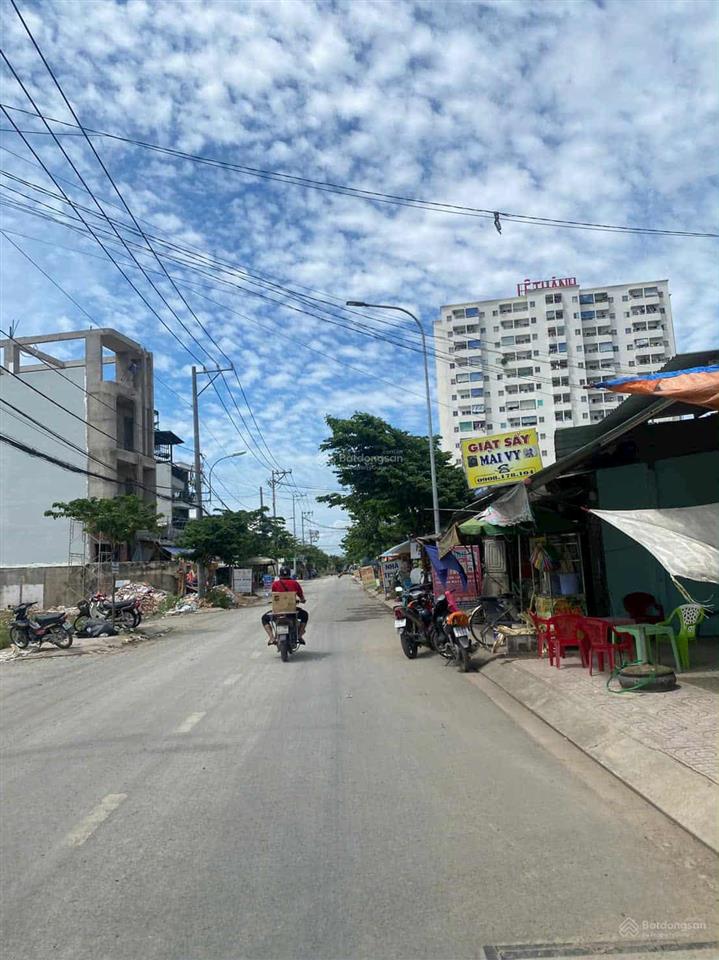 Bán nhà cấp 4 vị trí đẹp kinh doanh 117/11x đường hồ văn long, dt 4,6x20m