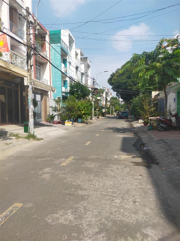 Bán đất mặt tiền số 86 đường số 25a khu dân cư tên lửa, dt 4x20m, hướng nam