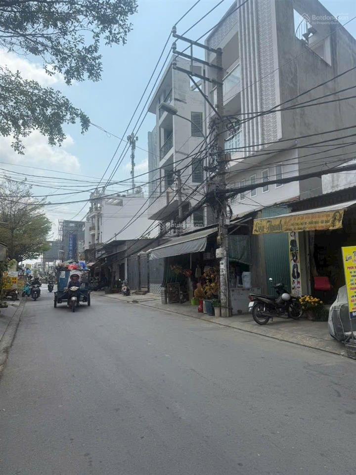 Bán nhà cấp 4 mặt tiền kinh doanh sầm uất đường sinco, dt 5*25m hướng đông