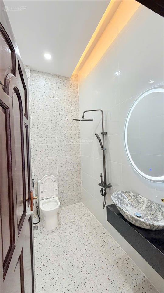 Bán nhà mới 3,5 lầu, tiện ở, kinh doanh, mặt tiền đường số 19 khu tên lửa, dt 4,5*20m
