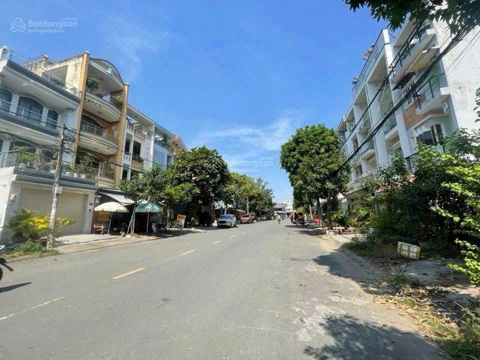 Bán đất mặt tiền kinh doanh 188 đường số 55 khu dân cư tên lửa, dt 4*25m, hướng nam