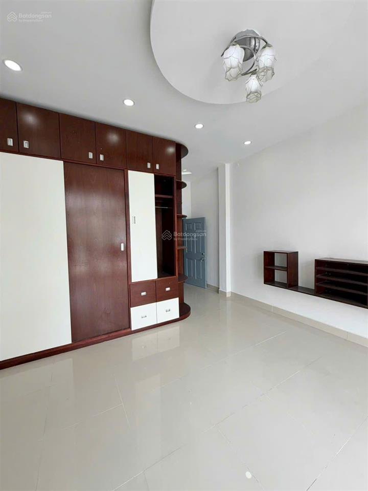 Bán nhà mới 3,5 lầu mặt tiền đường lê công phép cách kinh dương vương 50m, dt 4,4*18m nở hậu 4,75m