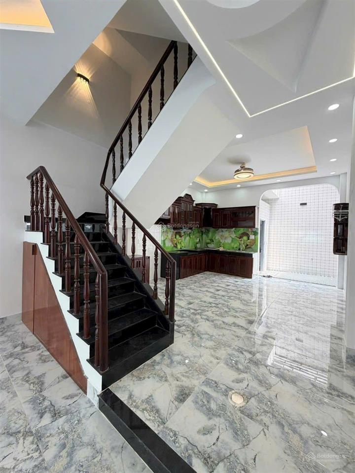 Bán nhà mới 3,5 lầu mặt tiền đường lê công phép cách kinh dương vương 50m, dt 4,4*18m nở hậu 4,75m