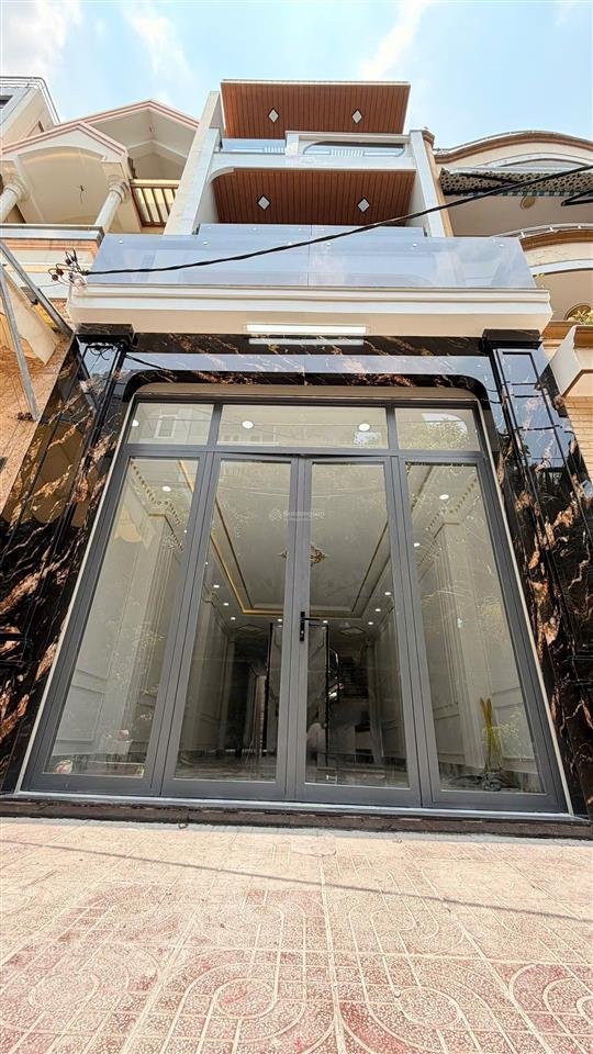 Bán nhà đẹp 3,5 lầu có thang máy, mặt tiền đường số 24 khu tên lửa, dt 4,5*20m