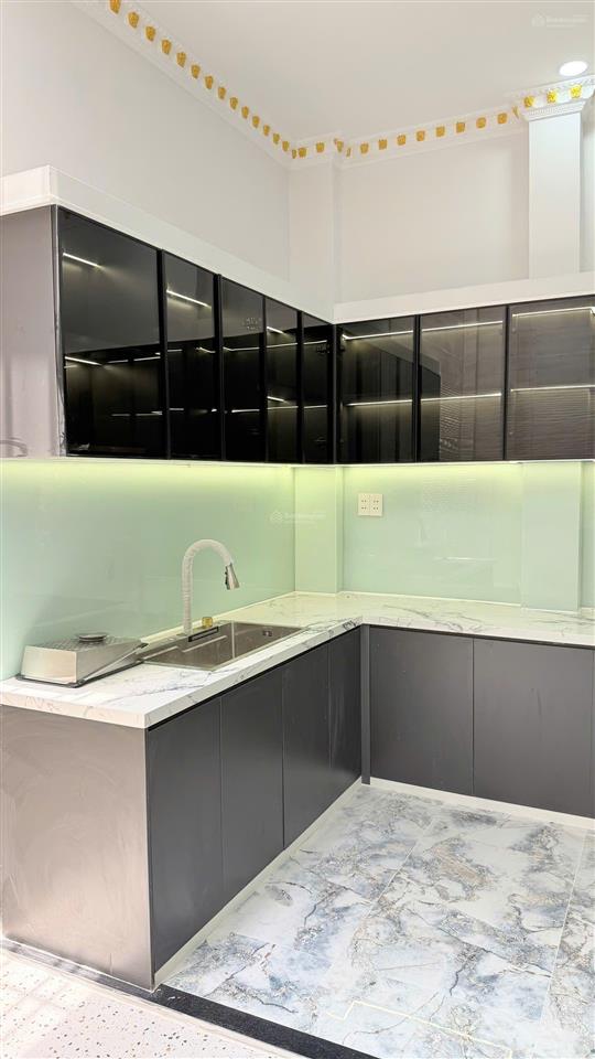 Bán nhà đẹp 3,5 lầu có thang máy, mặt tiền đường số 24 khu tên lửa, dt 4,5*20m