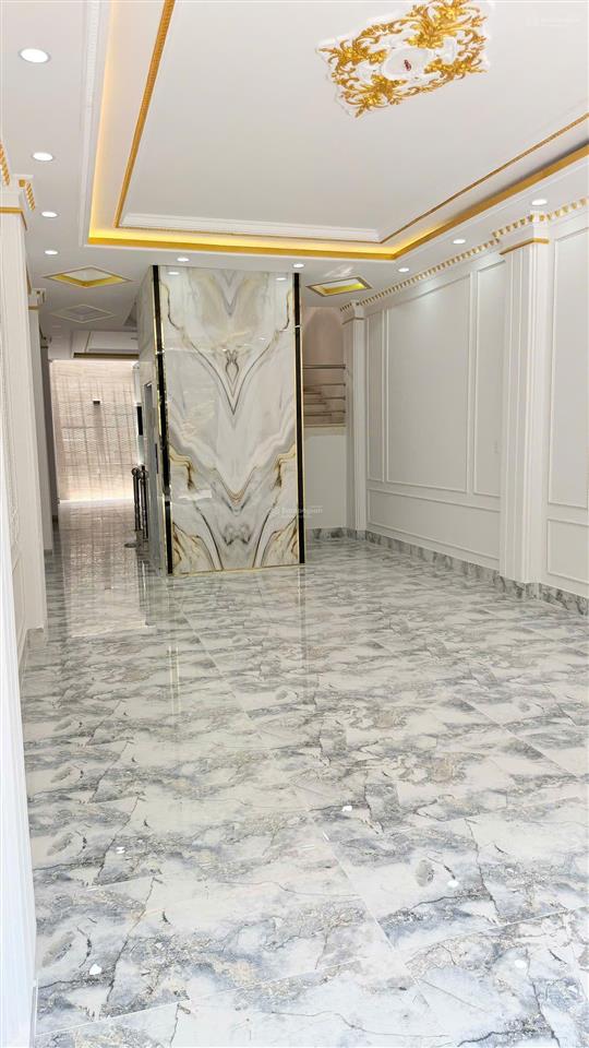 Bán nhà đẹp 3,5 lầu có thang máy, mặt tiền đường số 24 khu tên lửa, dt 4,5*20m