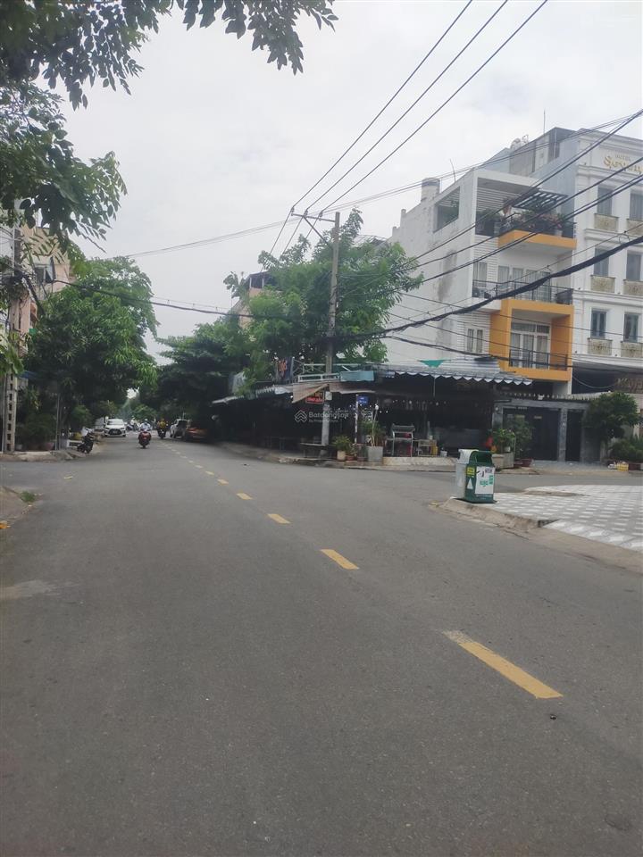 Bán lô đất góc 2 mặt tiền đường số 5&6a vị trí kinh doanh khu tên lửa, dt 6*21,5m