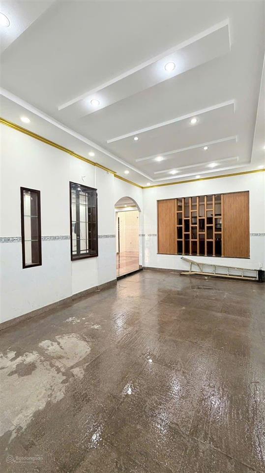 Cặp nhà 2 lầu giá rẻ bằng giá đất dt 12*20m mặt tiền đường số 3 khu tên lửa