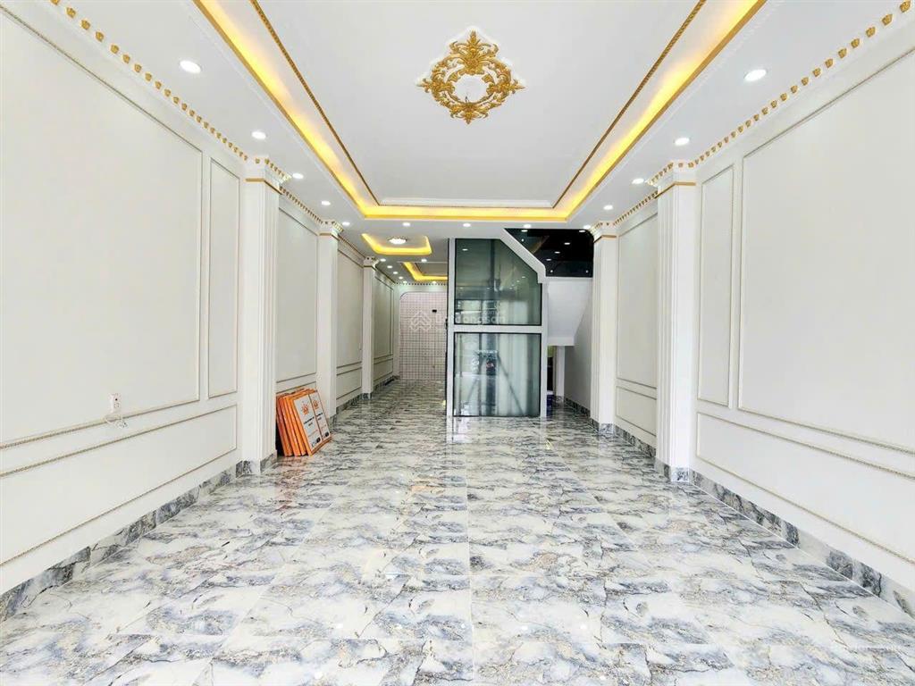 Bán nhà đẹp ở ngay số 114 đường số 7a khu dân cư tên lửa, dt 5*19m, có thang máy