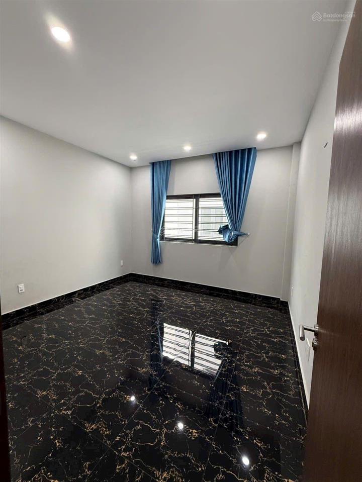 Bán nhà 3,5 lầu đẹp ở ngay mặt tiền đường số 27 khu dân cư tên lửa, dt 4*20m