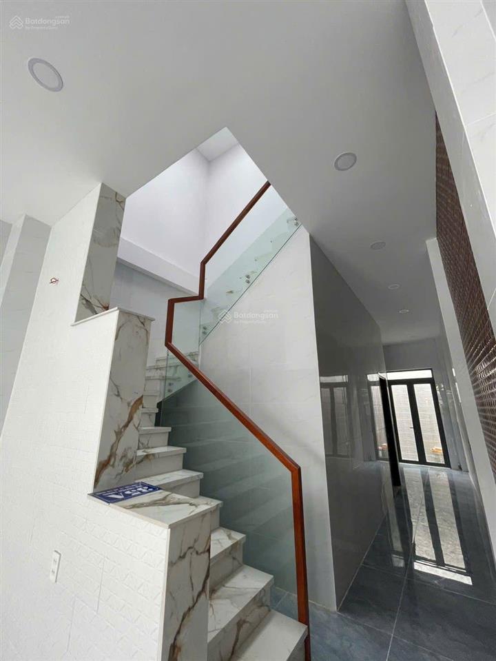 Nhà mới 1 lầu mặt tiền kinh doanh đường bia truyền thống gần chợ lê đình cẩn, dt 4*21,5m