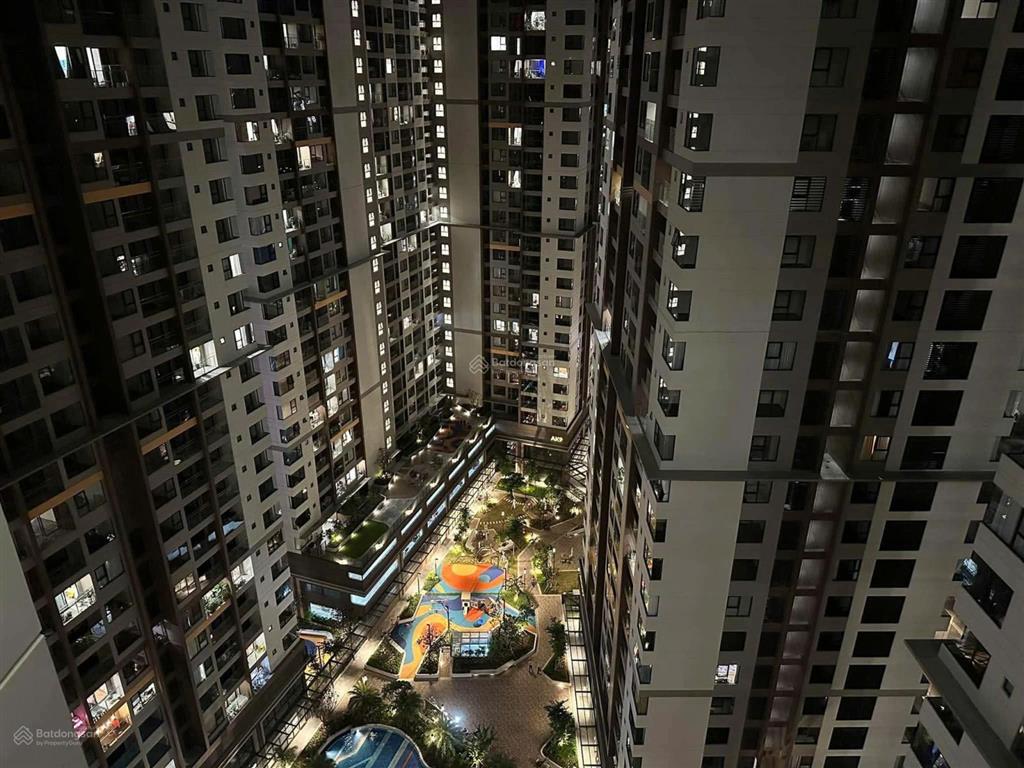 Cho thuê căn hộ akari phase 2block ak761m2(2pn,1wc)view hồ bơi giá chỉ 10 triệu/tháng