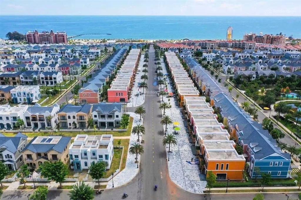 Vị trí đẹp hiếm có tại novaworld phan thiết  villa đơn lập 200m2 giá 6,3 tỷ. hỗ trợ vận hành