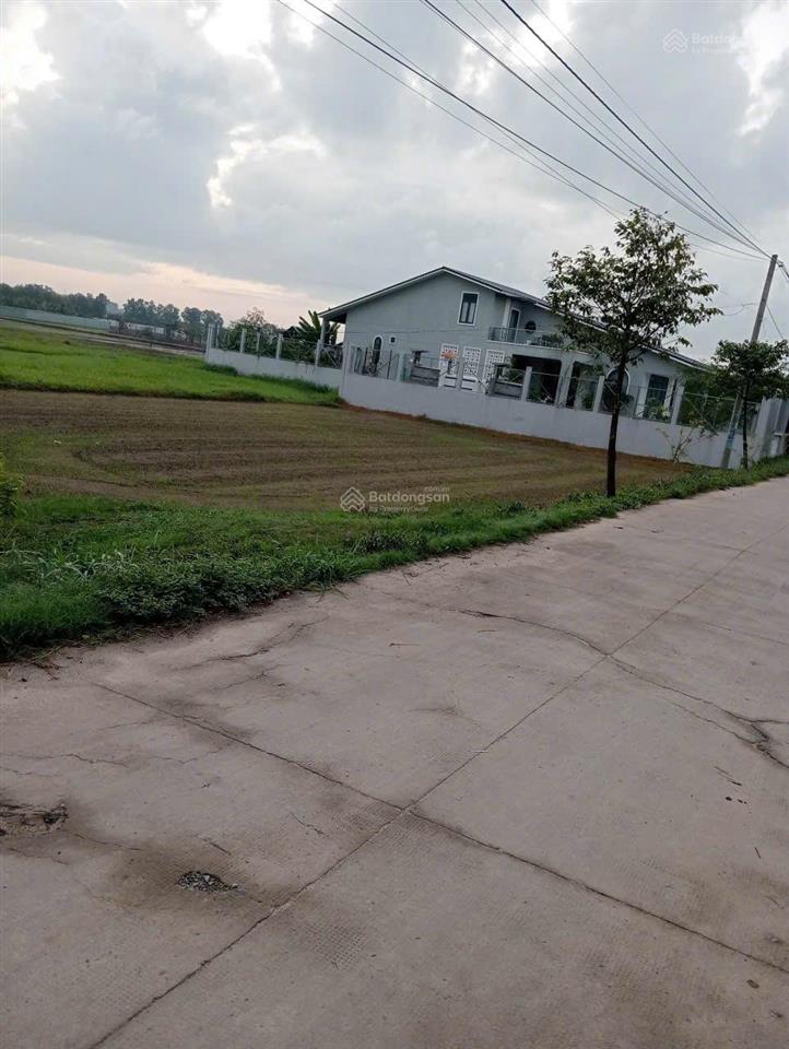 Bán đất tại đức hoà thượng, 1 tỷ 9 có thương lượng thêm, 19x25m, số đỏ chính chủ