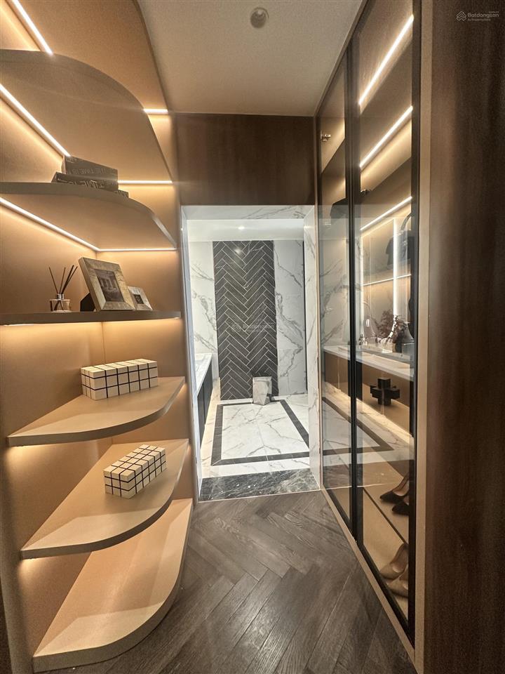 Bán căn góc tầng trung view sông grand manhattan, quận 1, tp.hcm, 17 tỷ, 83m2, dòng tiền 499tr/năm