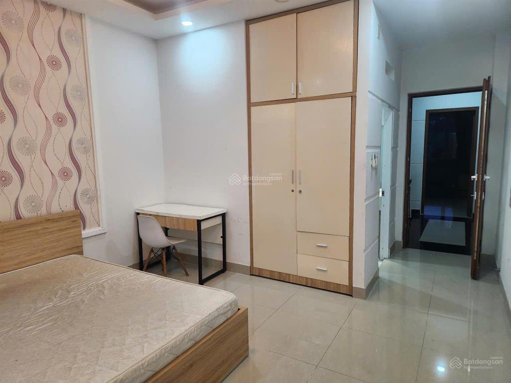 Cho thuê nhà phố 4 tầng đối diện cc belleza  lô b  phạm hữu lầu  20 triệu, 72 m2, có 6pn