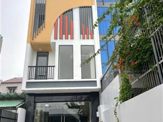 Cho thuê nhà phố building 5 tầng có 9 phòng ngủ, hoàng quốc việt  phú mỹ hưng, 45 triệu, 125 m2