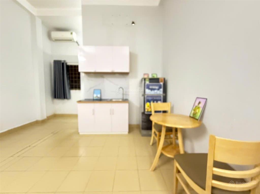 Tôi chính chủ cho thuê phòng rộng 32m2, nội thất đầy đủ ngay siêu thị aeon tân phú