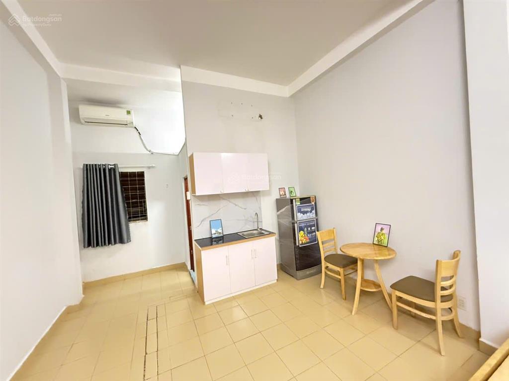 Tôi chính chủ cho thuê phòng rộng 32m2, nội thất đầy đủ ngay siêu thị aeon tân phú