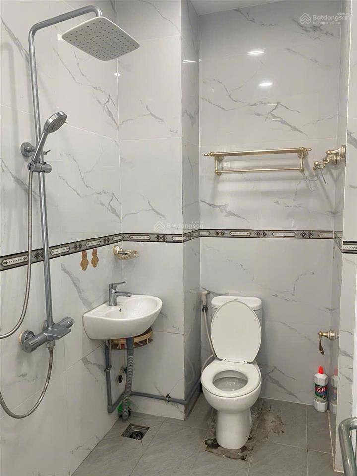 Tôi chính chủ cho thuê chdv 2 phòng ngủ ngay siêu thị aeon tân phú