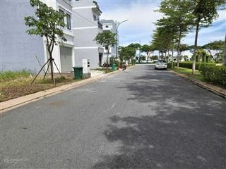 Chính chủ nền five star eco siêu rẻ, 2 mặt tiền trước sau, 120m2, sổ hồng riêng, giá 3 tỷ