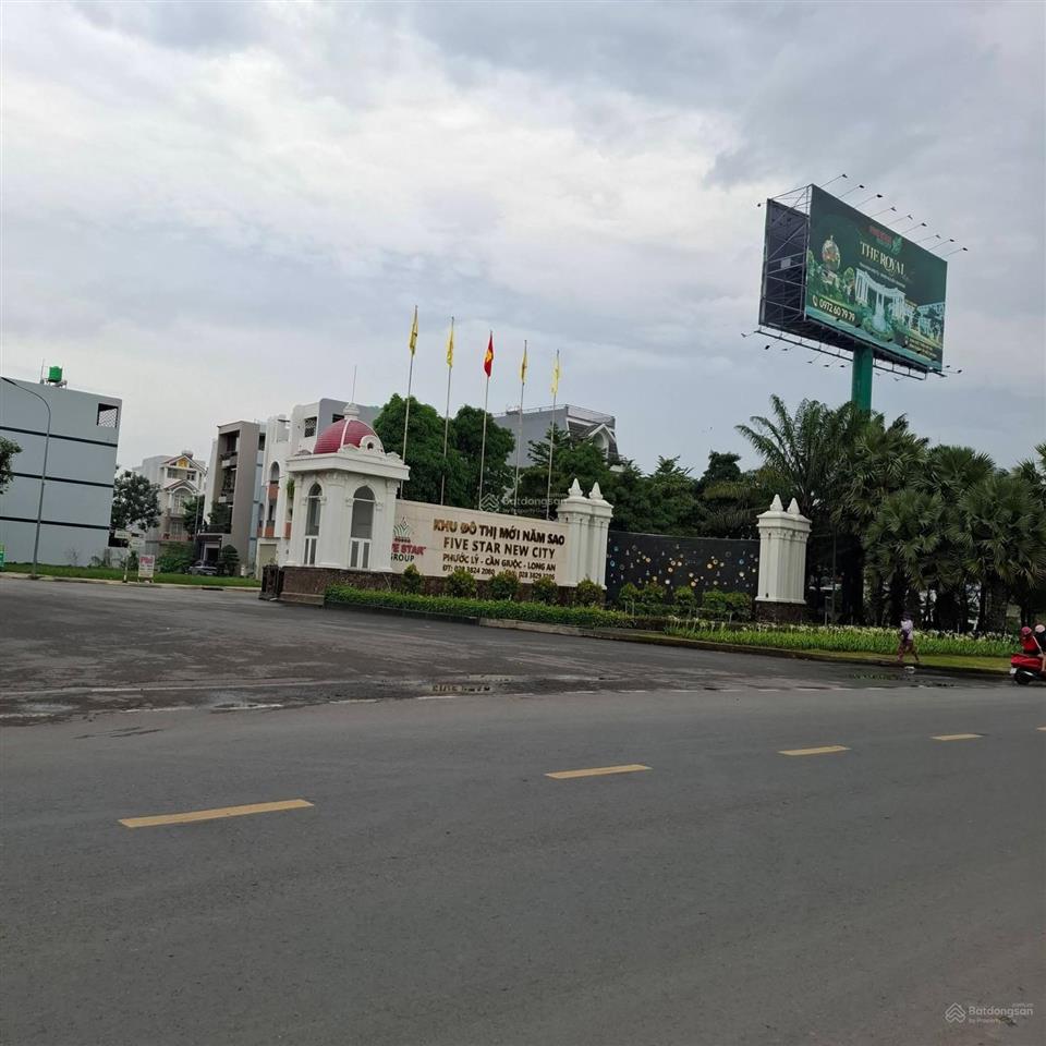 Chính chủ nền five star eco siêu rẻ, 2 mặt tiền trước sau, 120m2, sổ hồng riêng, giá 3 tỷ
