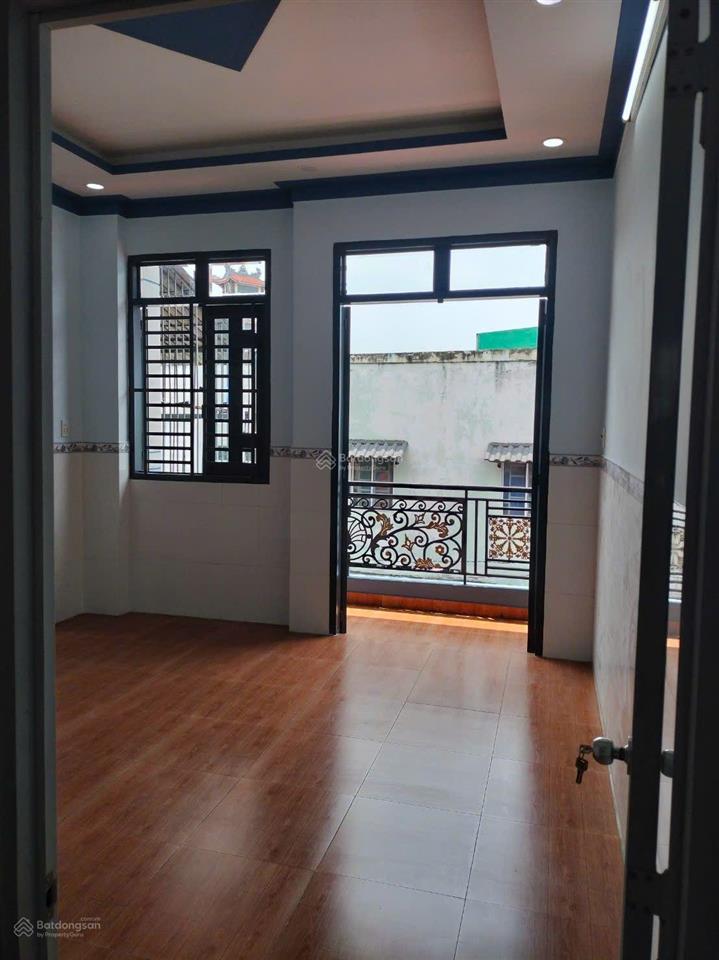 Bán nhà 2/ vĩnh lộc gần chợ ấp 5 vĩnh lộc b bình chánh 1 lầu 4x13,5m 2pn 1 tỷ 890tr shcc