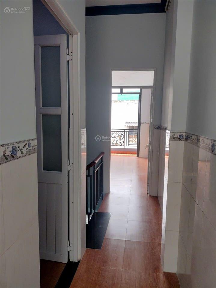 Bán nhà 2/ vĩnh lộc gần chợ ấp 5 vĩnh lộc b bình chánh 1 lầu 4x13,5m 2pn 1 tỷ 890tr shcc