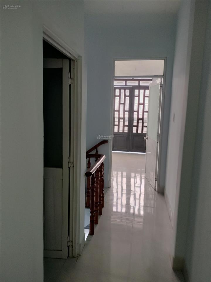 Bán nhà 2/ vĩnh lộc ấp 4 vĩnh lộc b ngay ngã 5 4x10m 1 lầu 2pn hẻm 5m thông 1 tỷ 950tr shcc