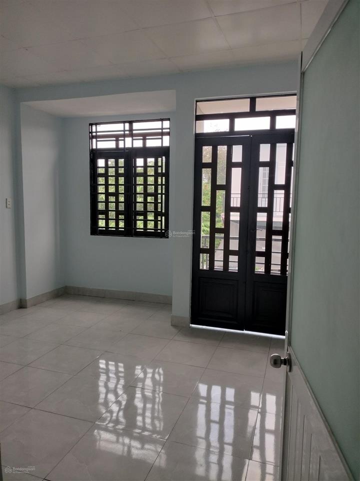 Bán nhà 2/ vĩnh lộc ấp 4 vĩnh lộc b ngay ngã 5 4x10m 1 lầu 2pn hẻm 5m thông 1 tỷ 950tr shcc