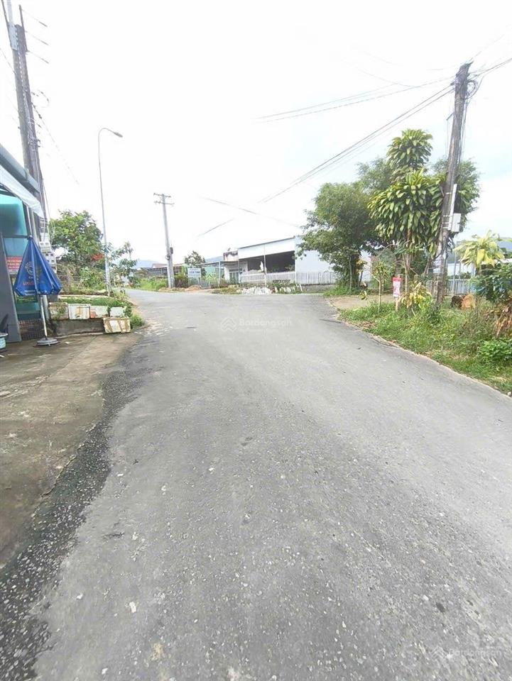 Bán gấp căn nhà mặt tiền thi sách 182m2 full thổ cư, giá chỉ 1,5 tỷ