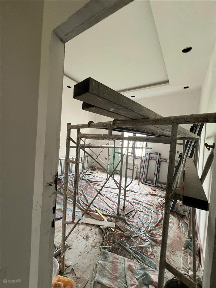 Cho thuê nhà mặt tiền đường số 1 kdc nam hùng vương