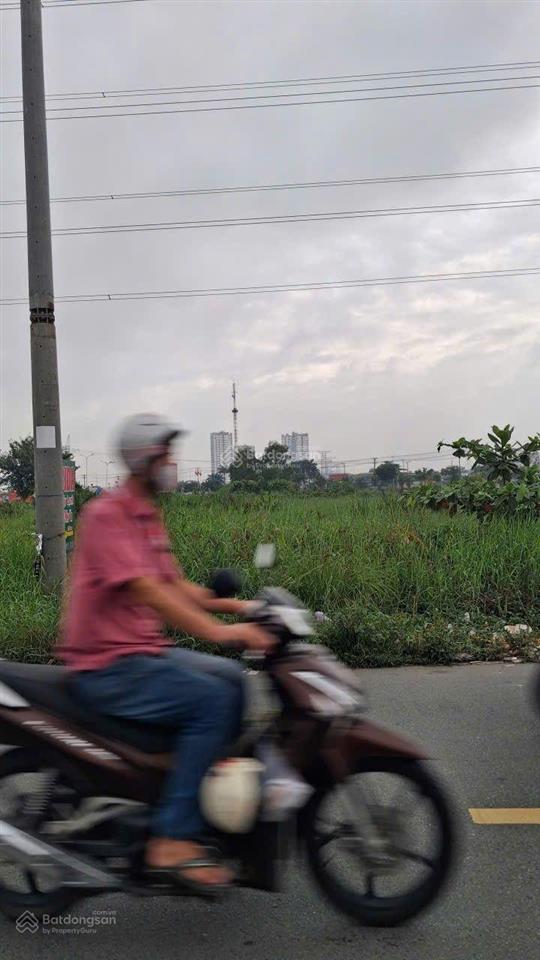 Bán đất mặt tiền đường hồ học lãm đối diện siêu thị